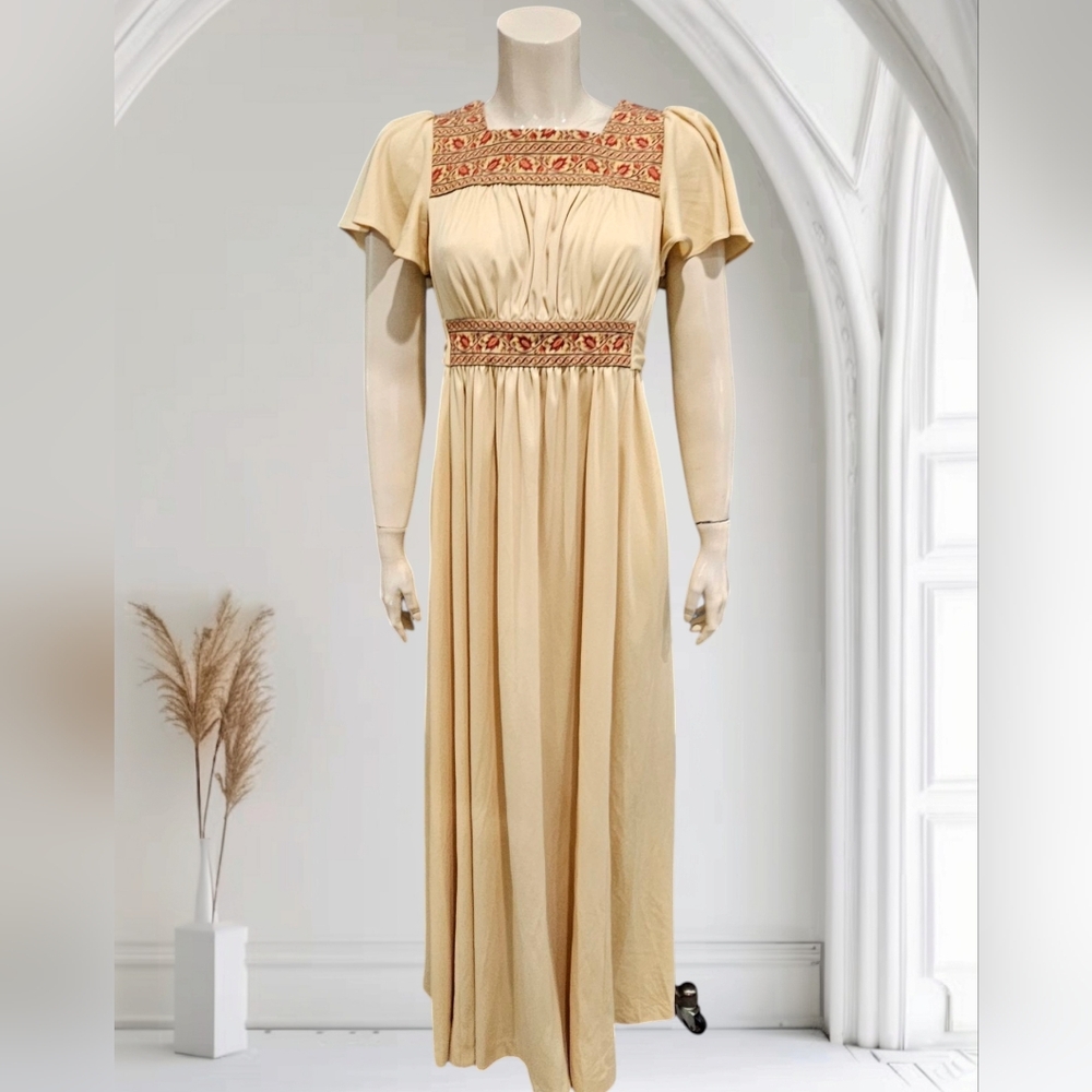 Vintage 70s ACT II Cream Embroidered Boho Peasant Maxi Dress S